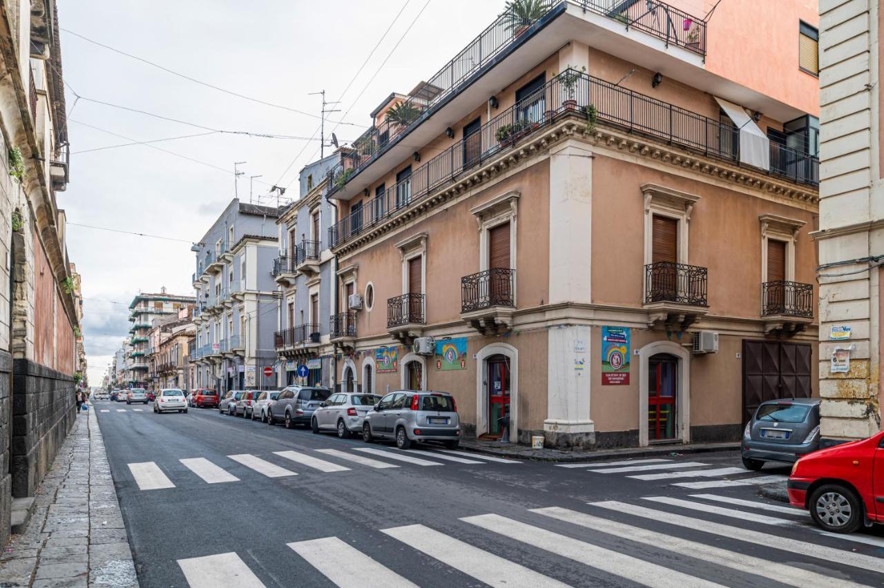Catania Central And Comfy Apartments Bagian luar foto