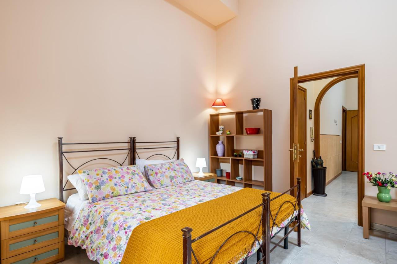 Catania Central And Comfy Apartments Bagian luar foto