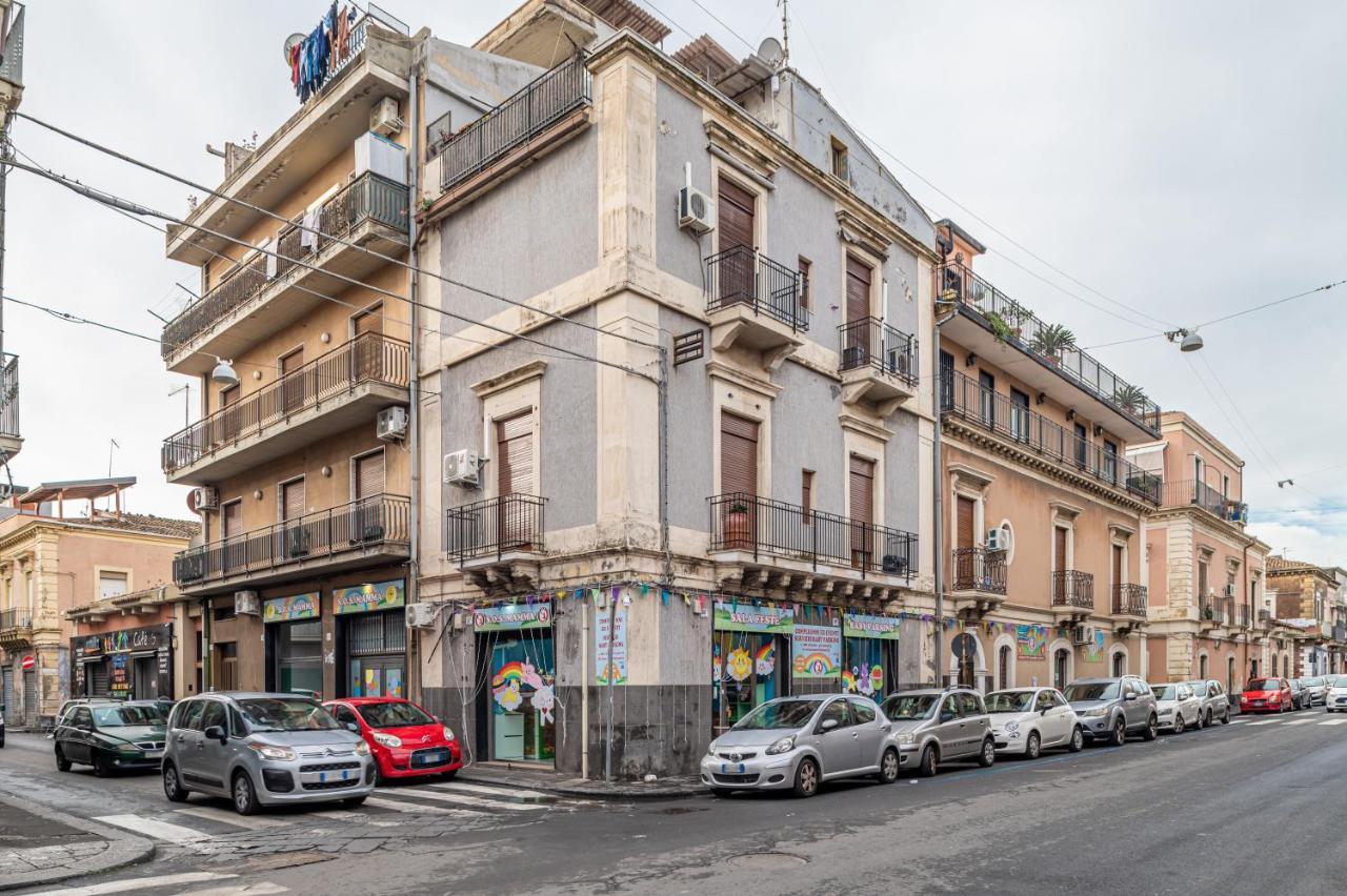 Catania Central And Comfy Apartments Bagian luar foto