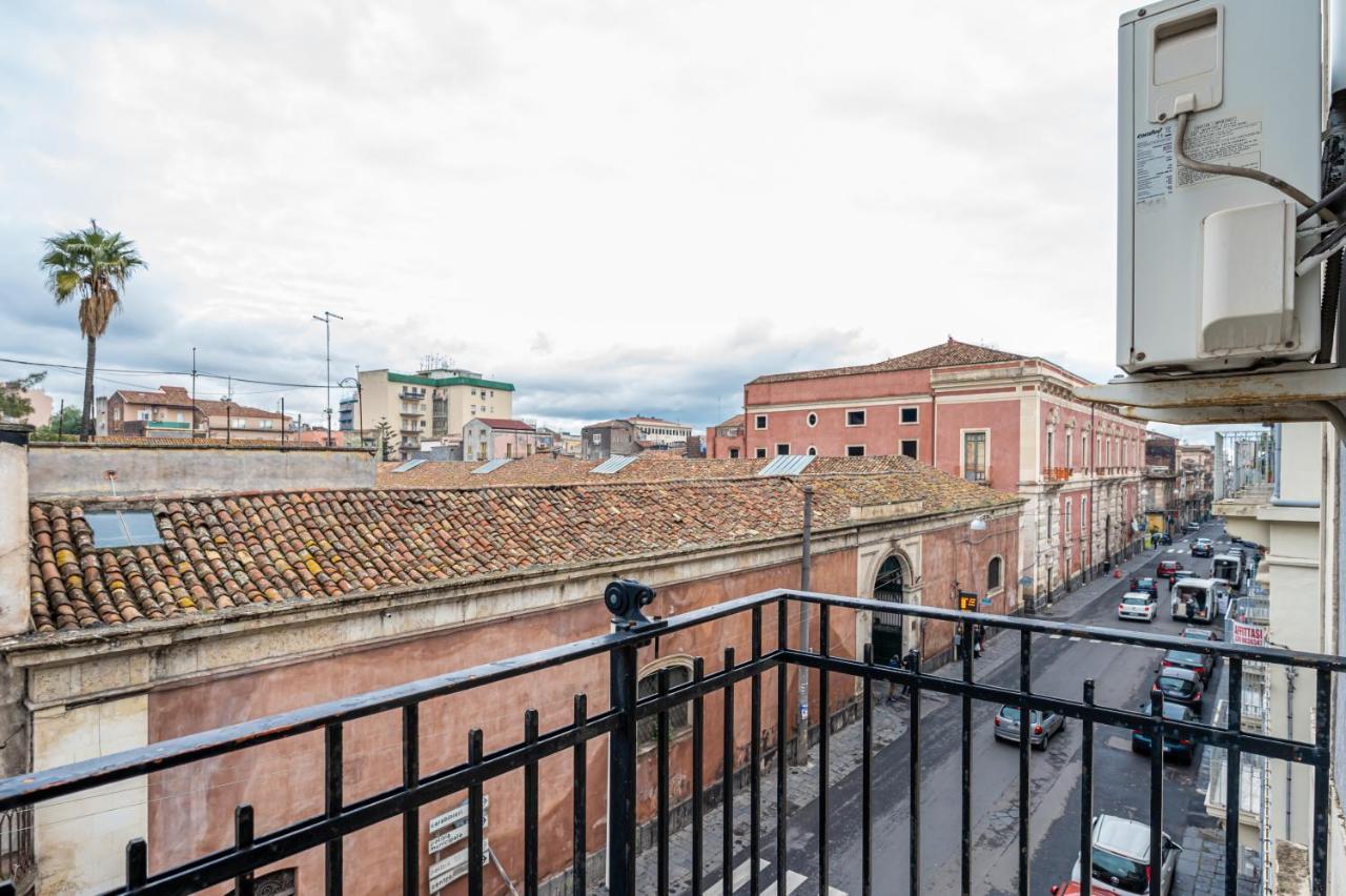 Catania Central And Comfy Apartments Bagian luar foto